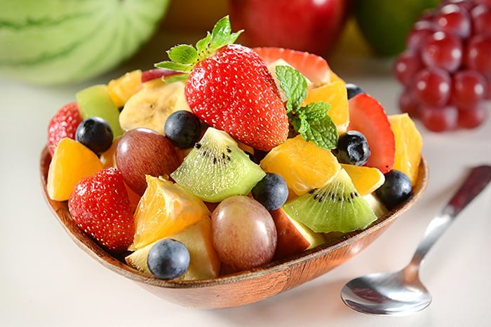 фрукты и ягоды при грудном вскармливании