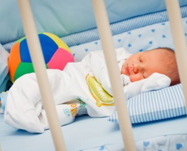 подушка для новорожденного