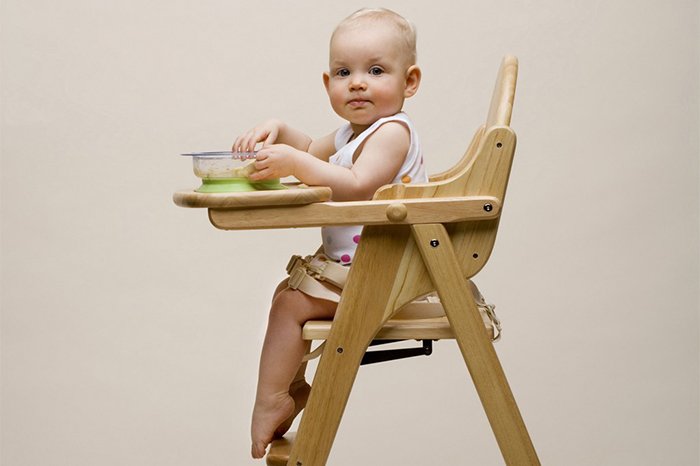 складной высокий стул для кормления ребенка