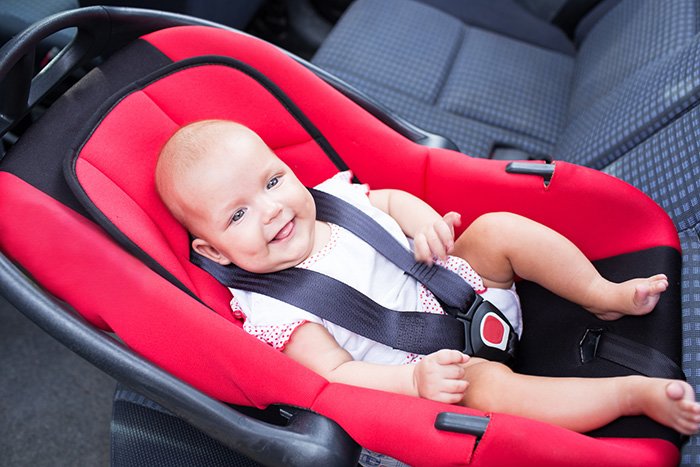 безопасность ребенка в машине