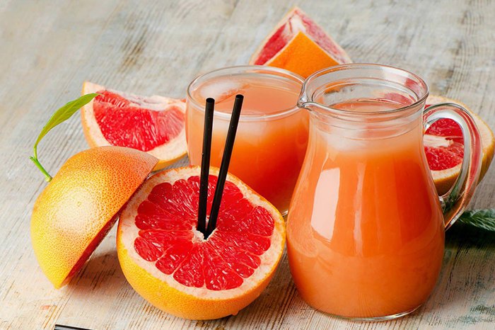 свежевыжатый сок грейпфрута 