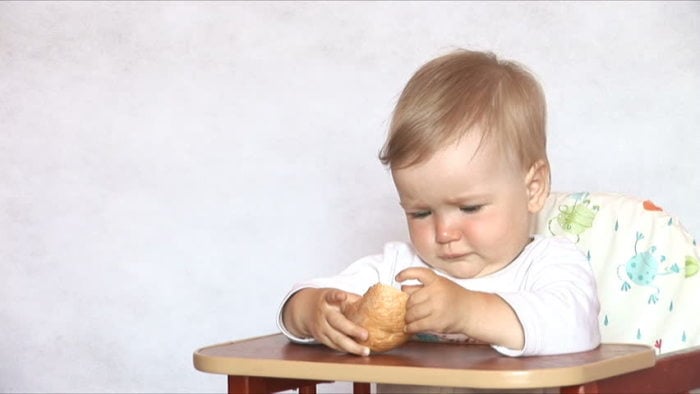 Что делать если ребенок не ест хлеб