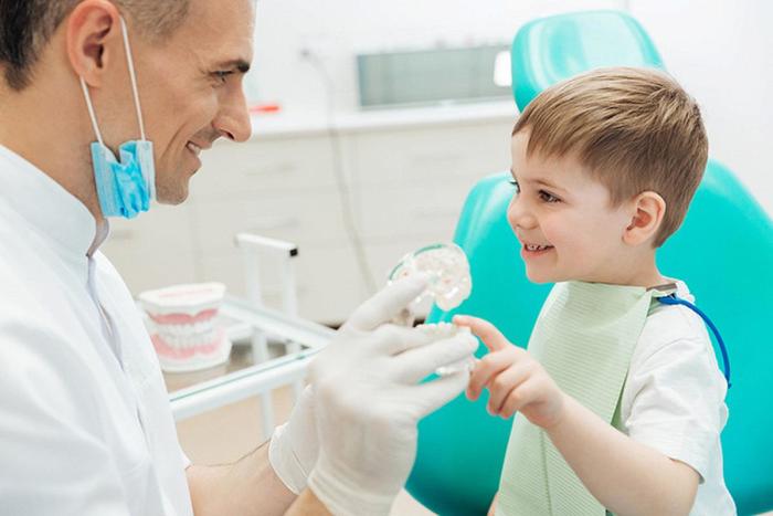 Ребенок и стоматолог