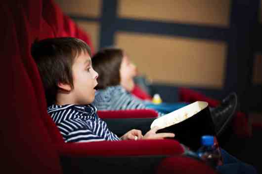 Как подготовить ребенка к походу в кинотеатр